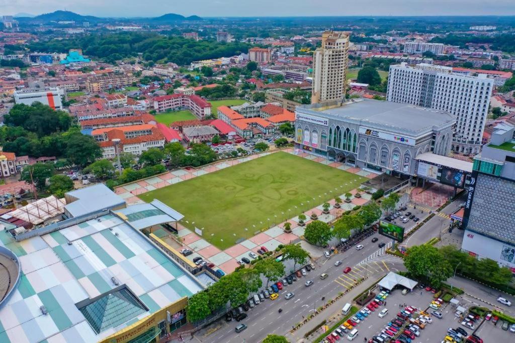 Hatten Place Melaka Zewnętrze zdjęcie Aerial view of the park