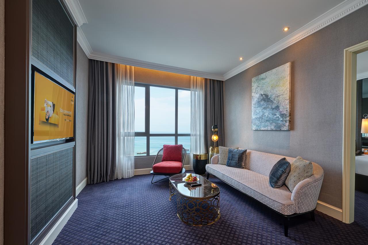 Hatten Place Melaka Zewnętrze zdjęcie A suite at the hotel